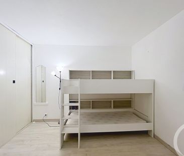 Mandelieu-la-Napoule - Appartement à louer - 2 pièces - 44 m² - 960 € - Photo 3