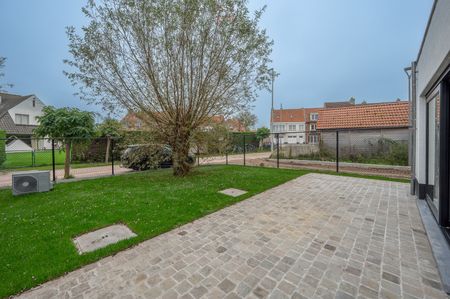 Energiezuinige nieuwbouw 3 gevelwoning met garage en tuintje. - Photo 5