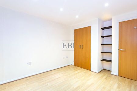 Mallard House, Station Court, SW6 2BF - Photo 4