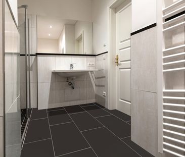 HOFGEBÄUDE – sanierte Wohnung mit Fußbodenheizung, Parkett und Terr... - Foto 4