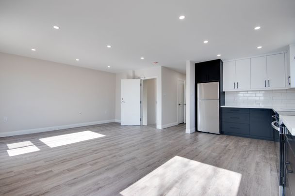 For Lease - 279 Barrick Road Unit# UPPER 1, Port Colborne, Ontario - Photo 1