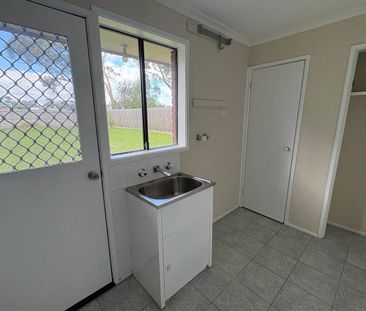 WELL-PRESENTED 3 BEDROOM HOME! - Photo 6