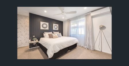 BEAUTIFULLY RENOVATED FAMILY HOME - Photo 3