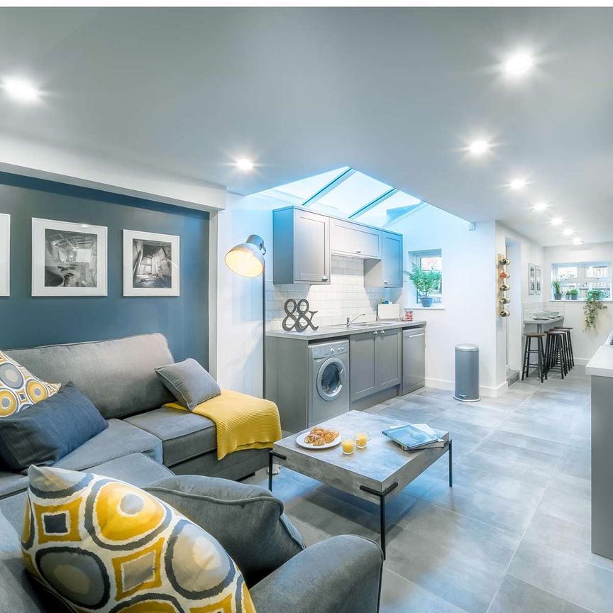 UNREAL ENSUITE ROOM AVAILABLE IN CV1 2BT FROM 10/04/23 Room 4 - Photo 1