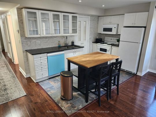 202 80 Aerodrome Crescent - Photo 1