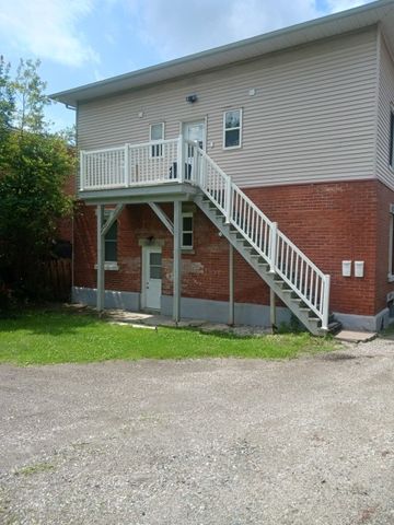 126 8e ave sud, Sherbrooke 6½ (vacant) - Photo 4