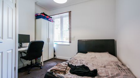 70 Oak Tree Lane - Photo 5