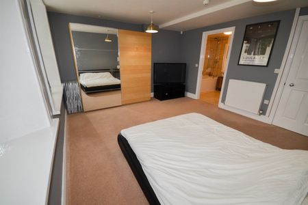 2 bed maisonette to rent in The Esplanade, Sunderland, SR2 - Photo 5