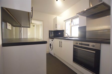 Albert Street, Cheltenham, Gloucestershire, GL50 - Photo 3