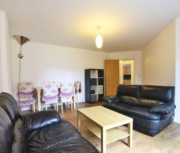 2 bedroom property to rent Apartment 6, Fitzwilliam Court, 19-21 An... - Photo 6