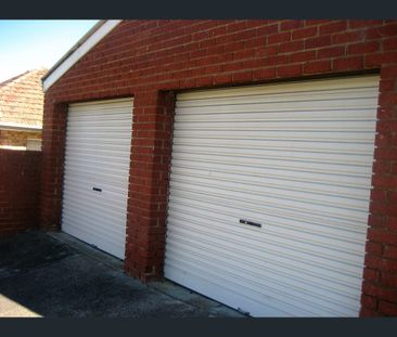 42 Nell Street, Greensborough, Vic 3088 - Photo 2