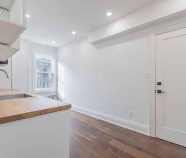 For Lease - 820 St. Clair Avenue Unit# 3, Toronto, Ontario - Photo 1