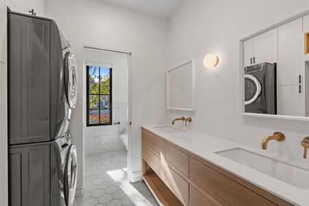 For Lease - 512 Cooper Street, Ottawa Centre, Ontario - Photo 5