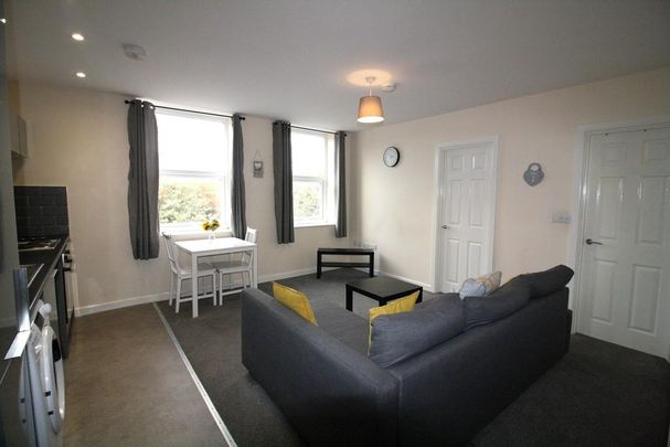 1 bedroom flat to rent - Photo 1