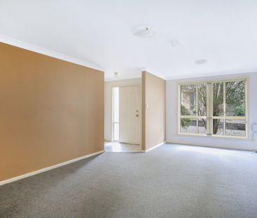 3 Bedroom Townhouse in a Prime Location! - Photo 1