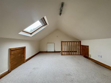 2 bedroom terraced house to rent - Photo 2