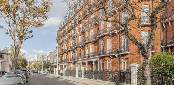 4 bedroom flat to rent - Photo 2