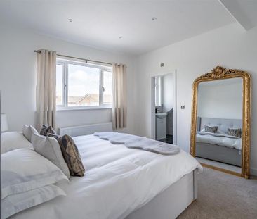 4 bedroom detached house to rent - Photo 5