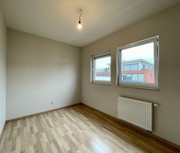 Te huur: appartement met 2 slaapkamers nabij het centrum van Halle. - Photo 6