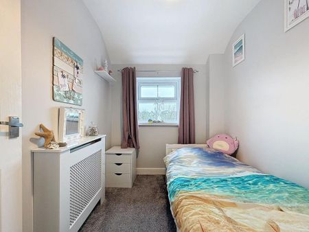 3 bedroom terraced house to rent - Photo 3