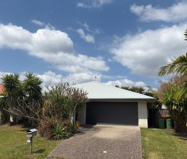 Large Family Home in Jacobs Ridge Estate - Photo 3