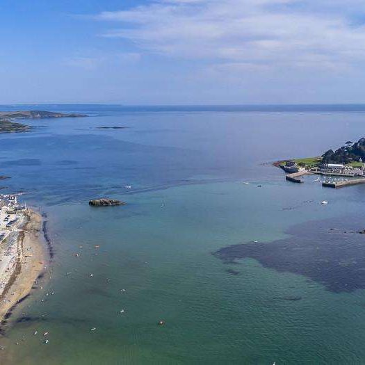 A delightful 3 bedroom traditional three storey Marazion town house just a few yards from the sandy beaches and St Michael's Mount. - Photo 1