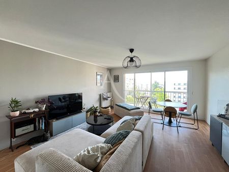 Location Appartement 3 pièces 75m² - Photo 2