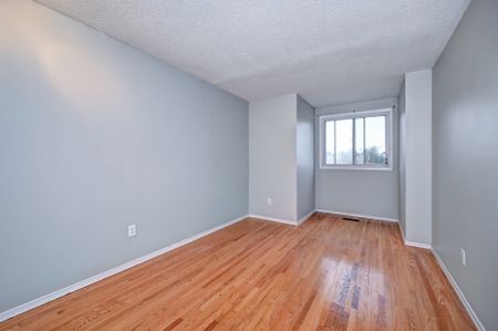 For Lease - 22 Berwick Place, Kitchener, Ontario - Photo 5