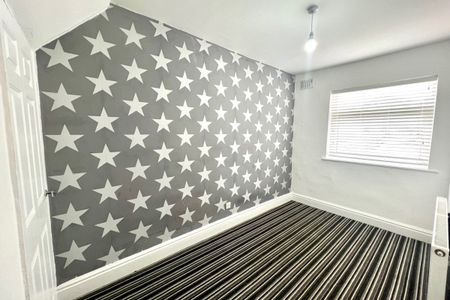 Elm Green Lane - Photo 3