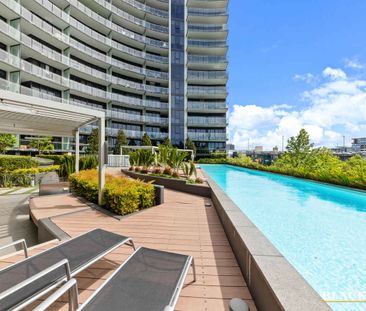 FULLY FURNISHED AT THE "MANHATTAN" - Photo 5