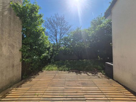 Location Maison 4 pièces 65m² - Photo 3