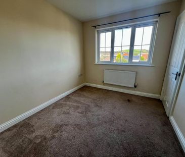 4 bedroom detached house to rent - Photo 4
