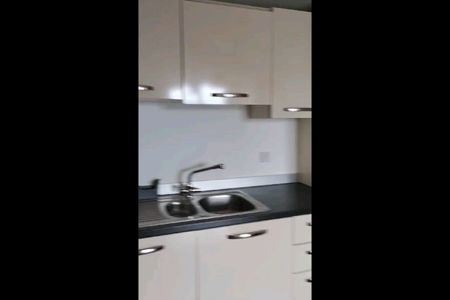 Room in a Shared Flat, Skyline, LS9 - Photo 2