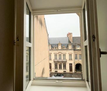 T1 proche RÉPUBLIQUE - Photo 2