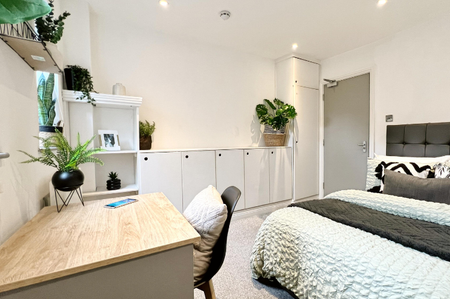 The Street, Ashford - Photo 5