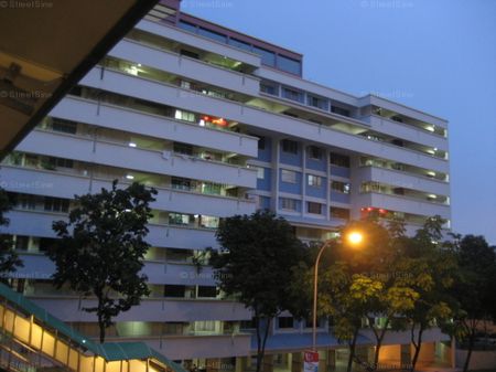 Blk 151 Eunos Spring (Bedok), HDB 3 Rooms - For Rent - Photo 5