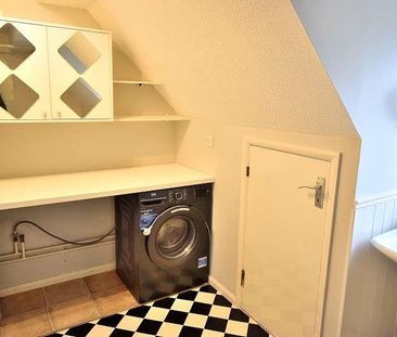 Pilgrims Close, London, Greater London, N13 - Photo 5