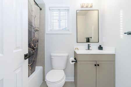 For Lease - 46 Oakmeadow Drive, Brampton, Ontario - Photo 4