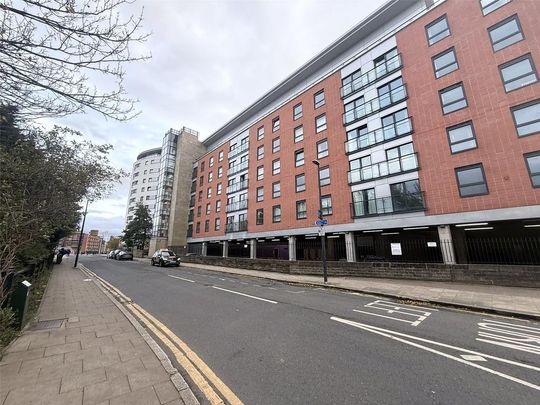 2 bedroom house to rent - Photo 1