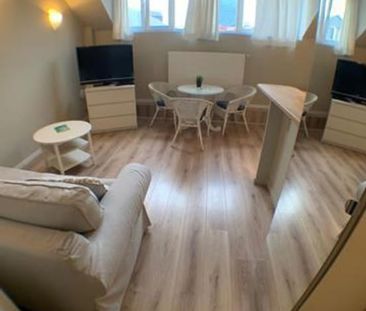 Appartement te huur - Photo 1