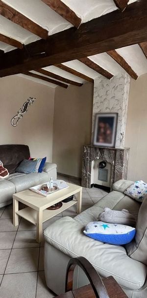 Huis te huur in Ormeignies voor € 750 met 3 slaapkamers - foto 1