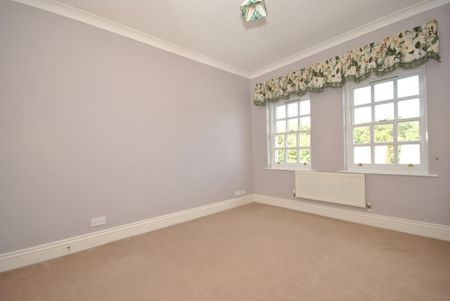 4 bedroom townhouse to rent - Photo 4