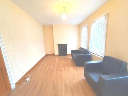 2 bedroom maisonette to rent - Photo 5