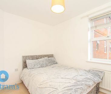 2 bed Apartment for Rent - Photo 1