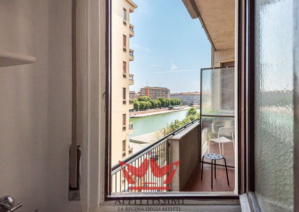 Rif. 772 | bilocale con balcone con vista sulla darsena.