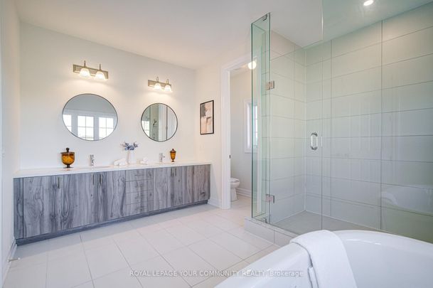 For Lease - 18 Shadyridge Street, King, Ontario - Photo 1