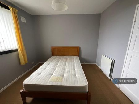 3 bedroom terraced house to rent - Photo 2
