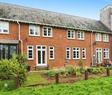 2 bedroom mews to rent - Photo 6