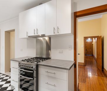 16 Raphael Street, Abbotsford, VIC 3067 - Photo 6