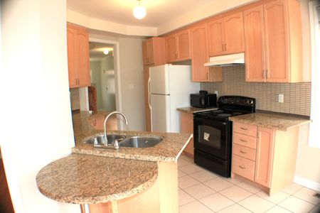 For Lease - 10 Vanderbrink Drive Unit# A, Brampton, Ontario - Photo 3